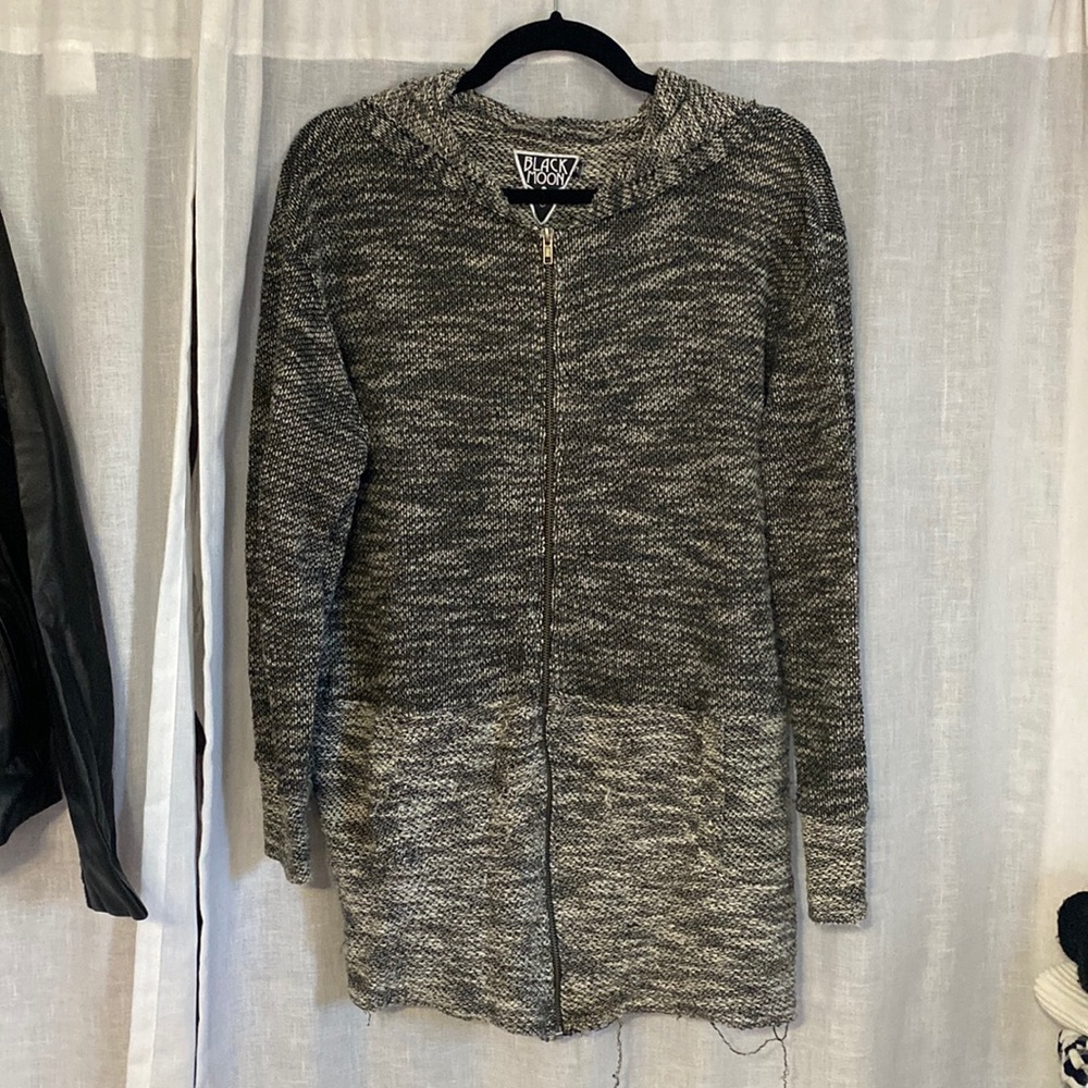 Women’s long zip up sweatshirt